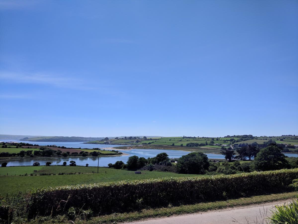 Seafield Farmhouse Kilbrittain Екстериор снимка