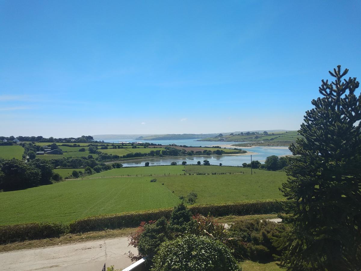 Seafield Farmhouse Kilbrittain Екстериор снимка
